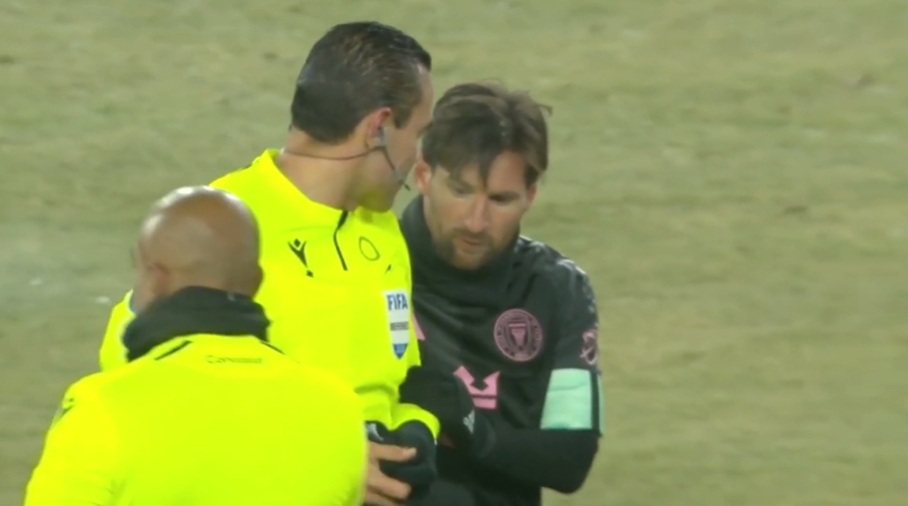 賽后向梅西要簽名！ESPN：墨西哥裁判被停哨半年，再犯無限期停哨