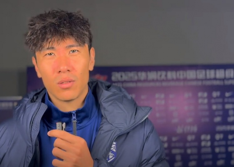 劉奕鳴：今年新援很多還需要磨合期，保持狀態(tài)相信下一場能拿下